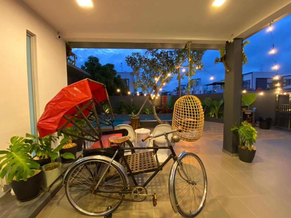 فيلا D Niice Garden View With Private Pool Bukit Indah, جوهر بهرو المظهر الخارجي الصورة