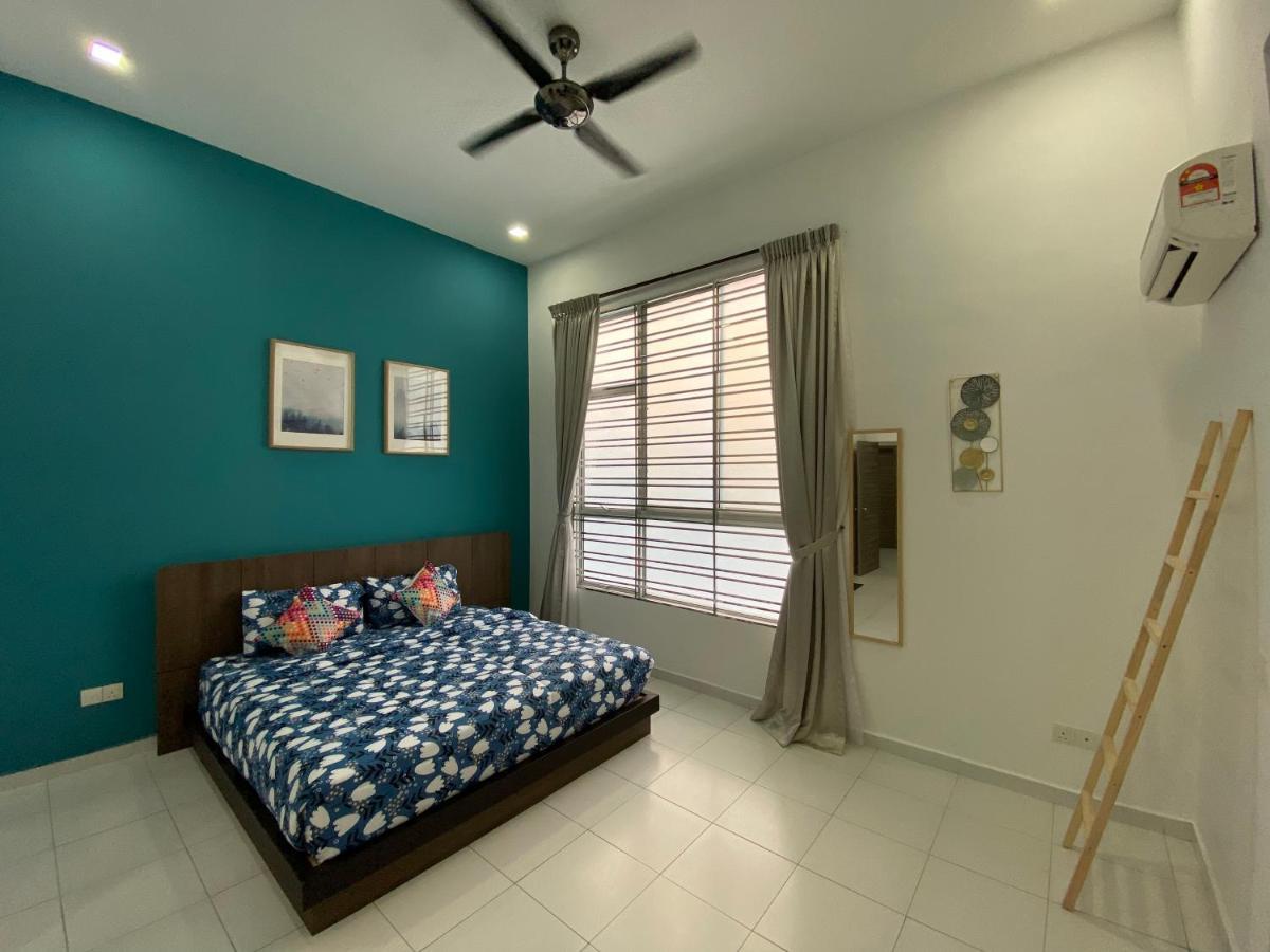 فيلا D Niice Garden View With Private Pool Bukit Indah, جوهر بهرو المظهر الخارجي الصورة