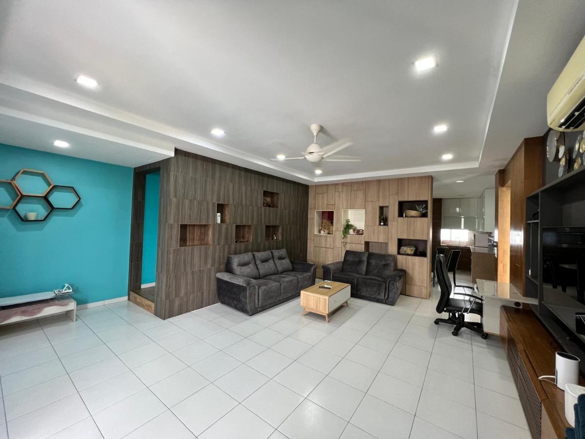 فيلا D Niice Garden View With Private Pool Bukit Indah, جوهر بهرو المظهر الخارجي الصورة